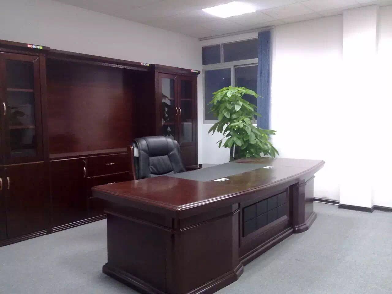 辦公家具大班臺與文件柜實(shí)拍圖 辦公家具大班臺與文件柜實(shí)拍圖